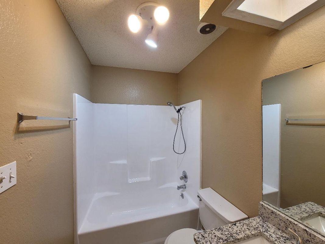 239 Summit Dr ##A - Photo 3 of 6
