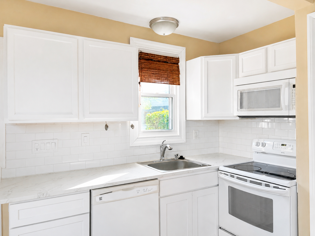 400 Treadwell St - Photo 3 of 3
