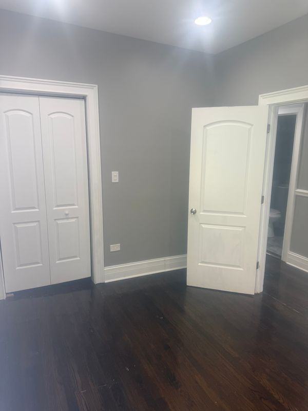 6135 S Vernon Ave - Photo 3 of 12