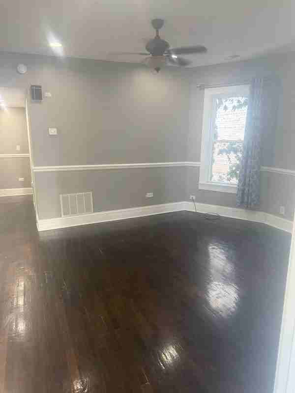 6135 S Vernon Ave - Photo 6 of 12