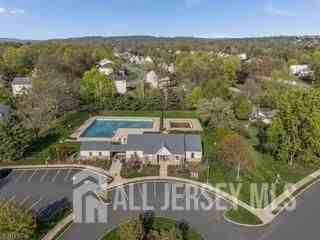 42 Pony Ln - Photo 3 of 14