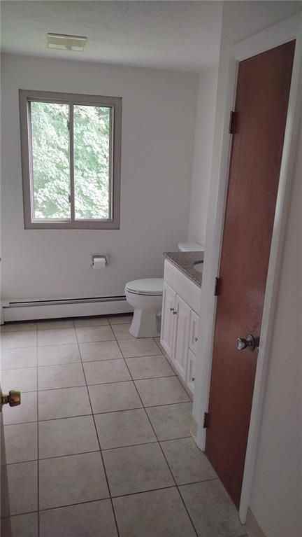 2194 Warwick Ave ##3l - Photo 4 of 5