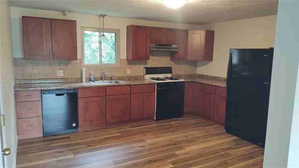 2194 Warwick Ave ##3l - Photo 5 of 5