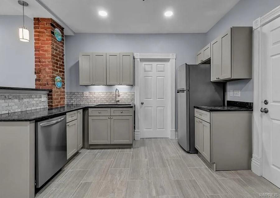 378 Breckenridge St ##Apt - Photo 5 of 5