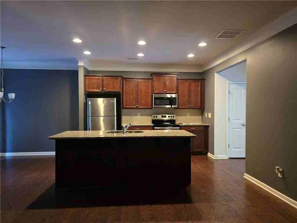 259 Green Bridge Ct - Photo 5 of 19