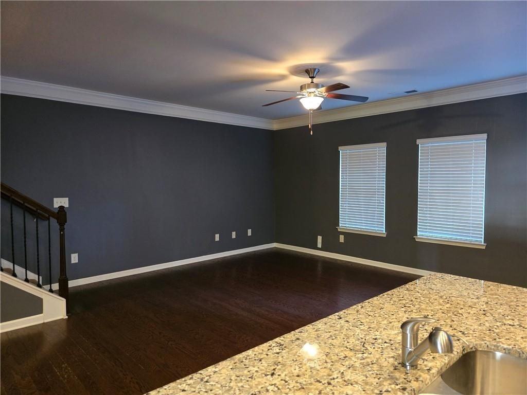 259 Green Bridge Ct - Photo 7 of 19