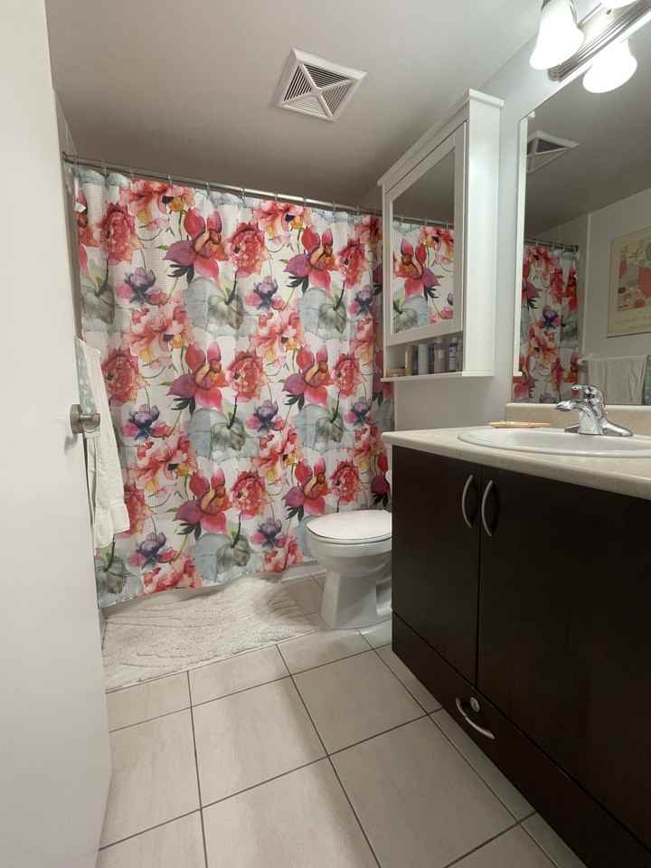 61 Heintzman Street - Photo 6 of 19