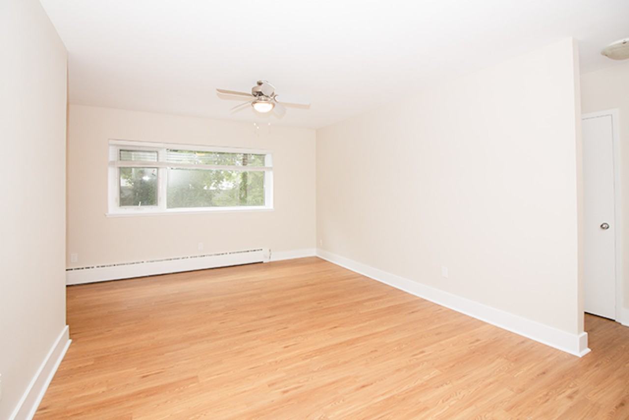 112/114 River Avenue - Photo 3 of 9