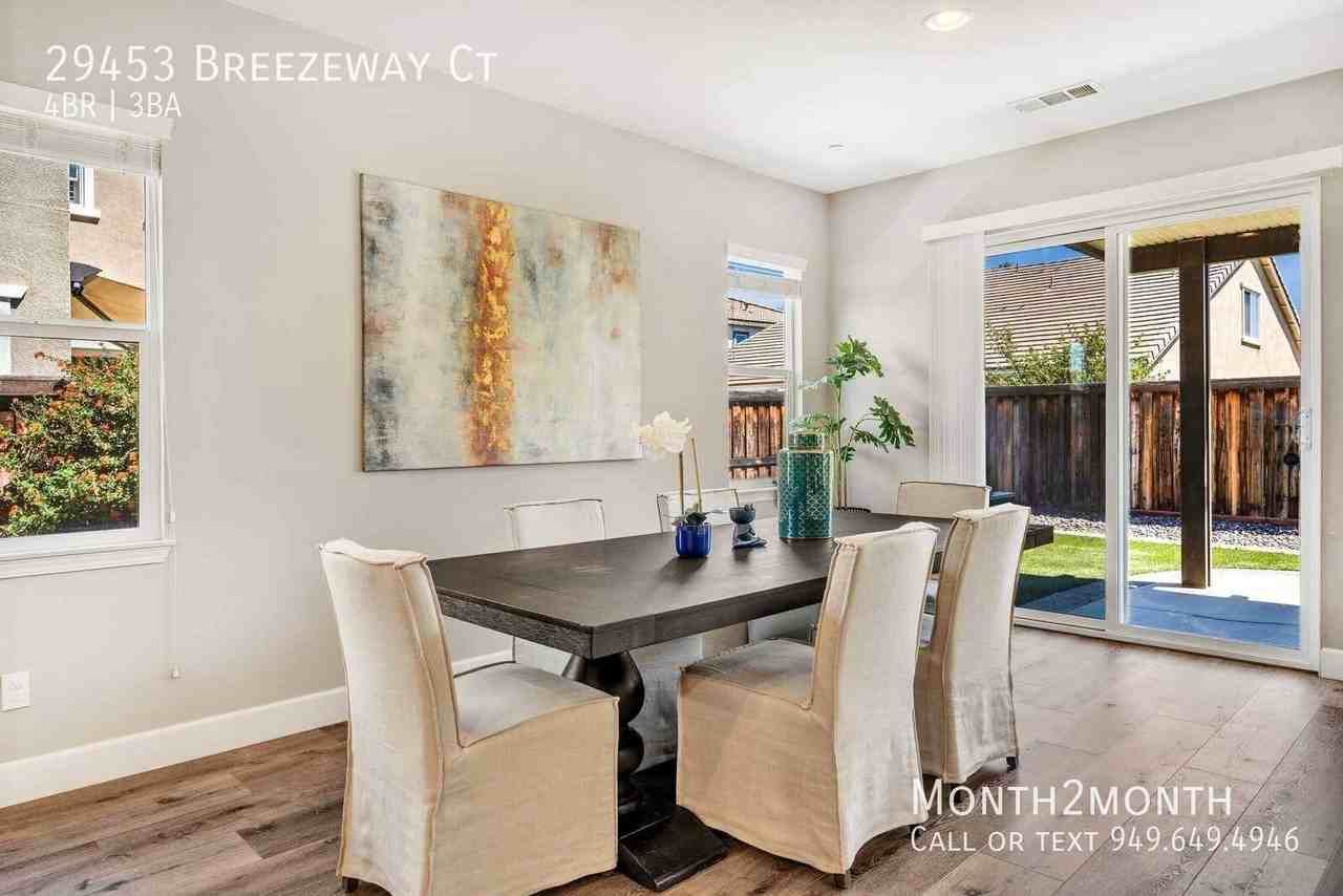 29453 Breezeway Ct - Photo 5 of 49