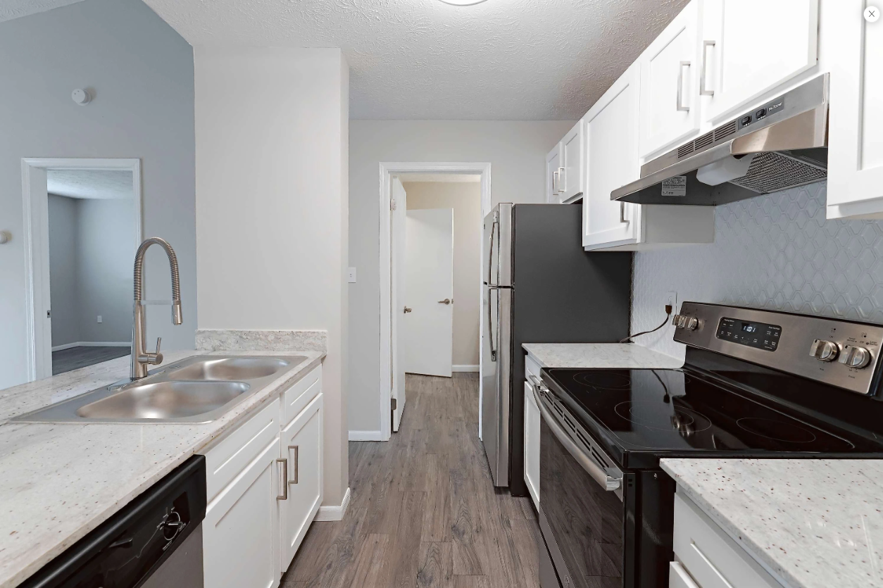916 Beaver Grade Rd #4416 - Photo 3 of 9