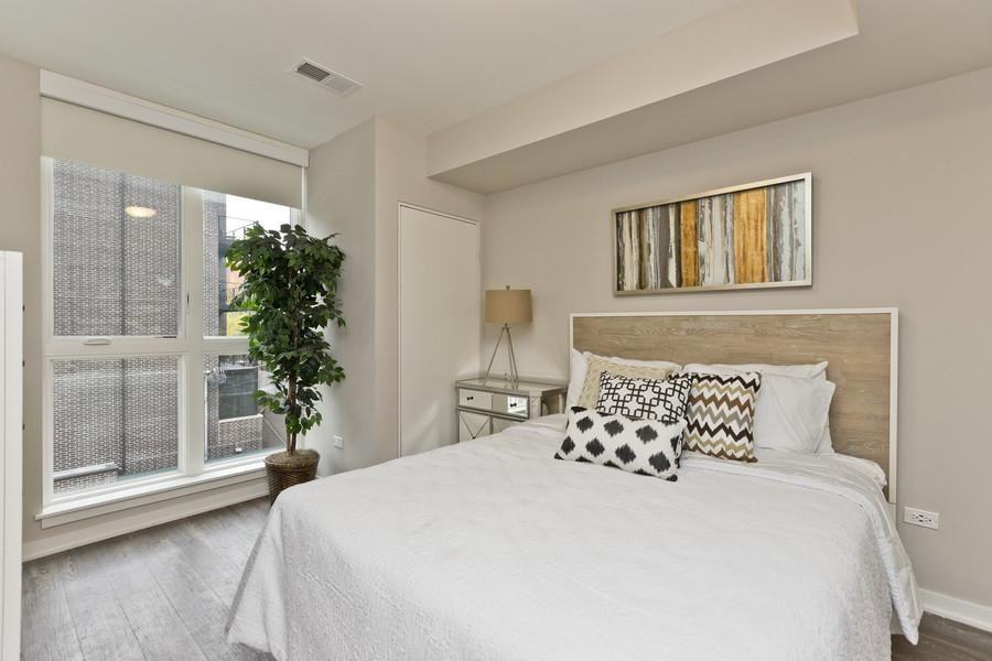1552 N North Park Ave #701 - Photo 6 of 32