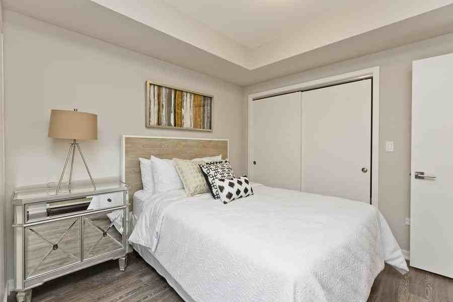 1552 N North Park Ave #704 - Photo 7 of 32