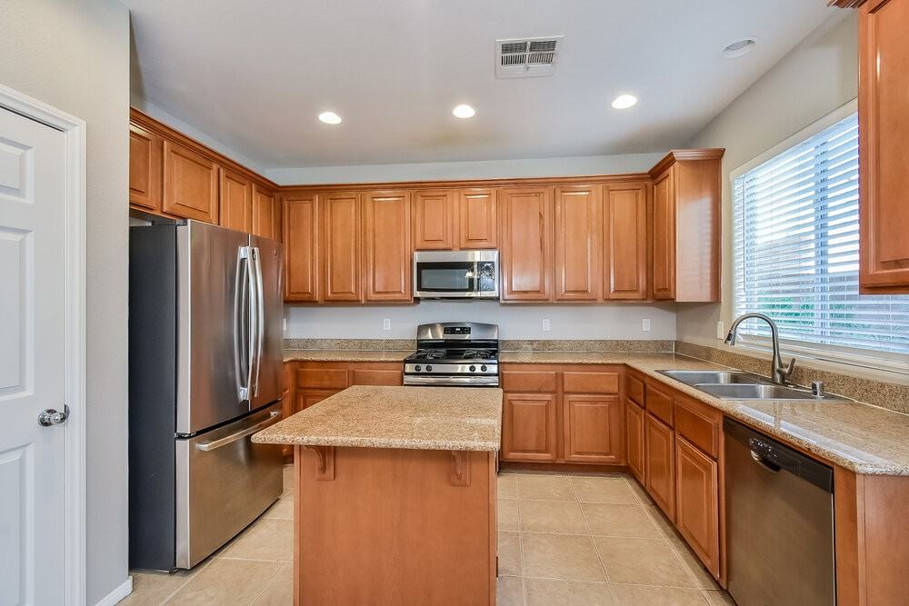 8257 Begonia Blush Dr - Photo 5 of 17