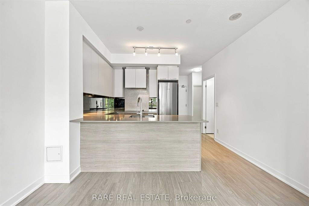 1830 Bloor Street West #206 - Photo 3 of 16