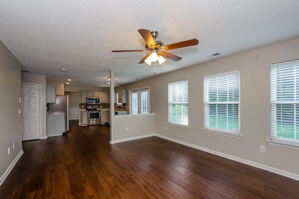 1909 Waters Trail Dr - Photo 5 of 20