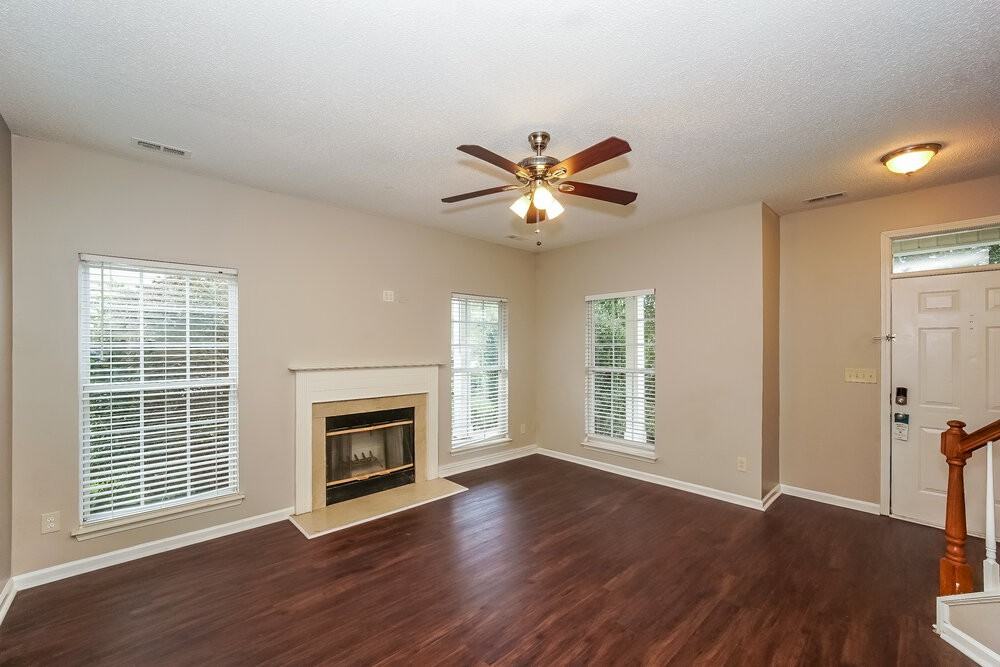 12024 Brownestone View Dr - Photo 5 of 17