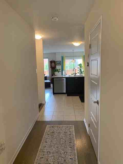 90 Tilbury St - Photo 3 of 27