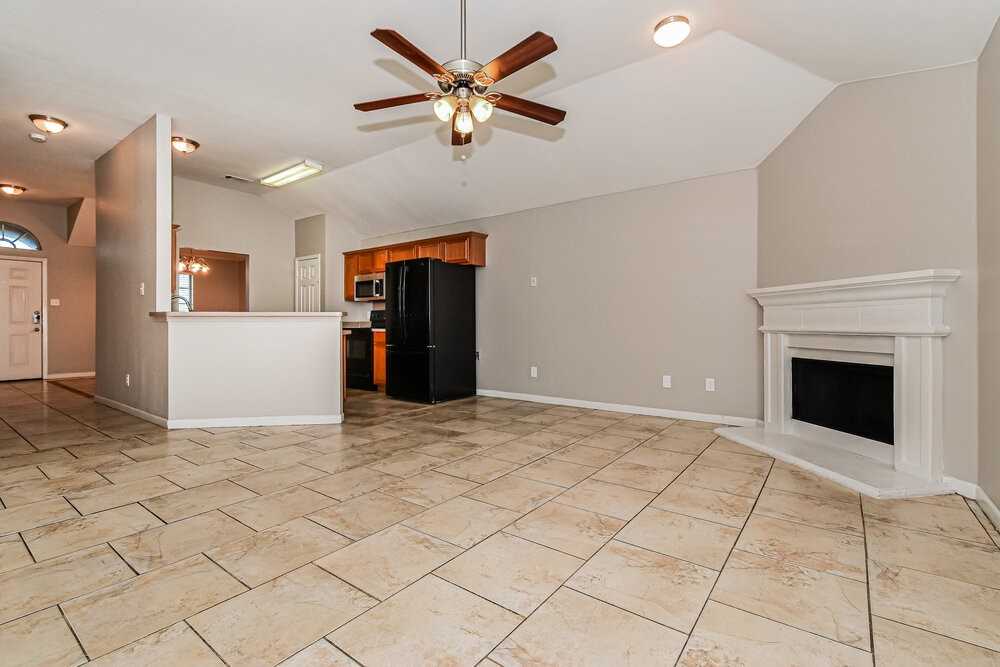 1000 Chelsea Dr - Photo 5 of 16