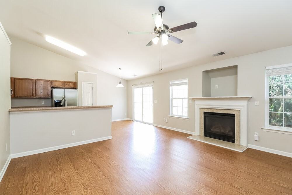 3012 Deep Cove Dr Nw - Photo 5 of 18