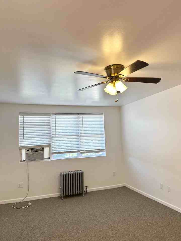 3347 Seymour Ave #2F - Photo 7 of 12