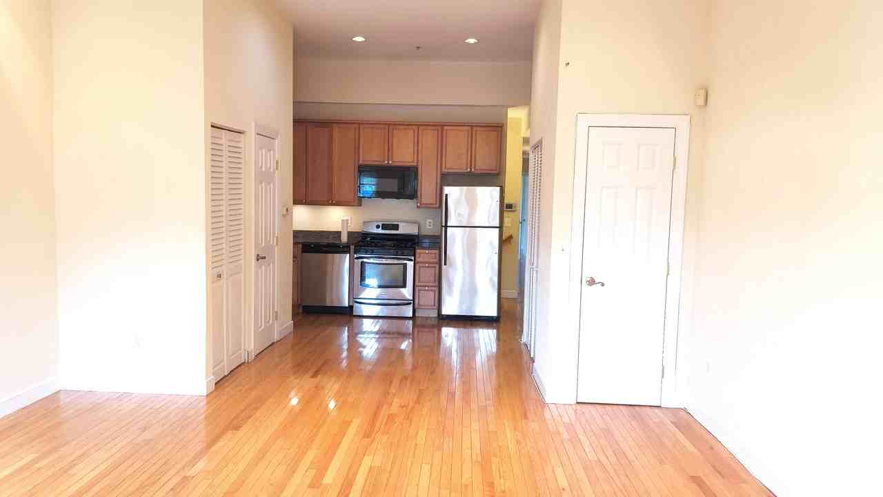 3227 11th St Nw #4D - Photo 2 of 12