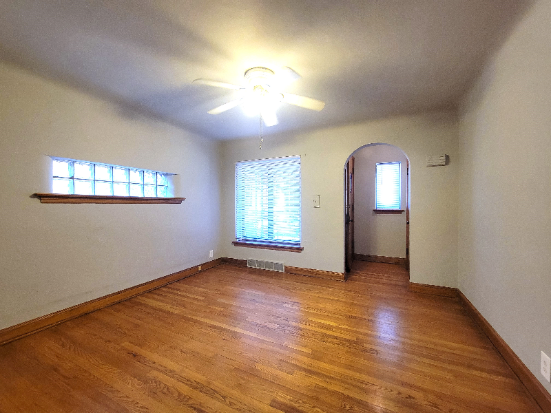6636 Devonshire Ave - Photo 2 of 18