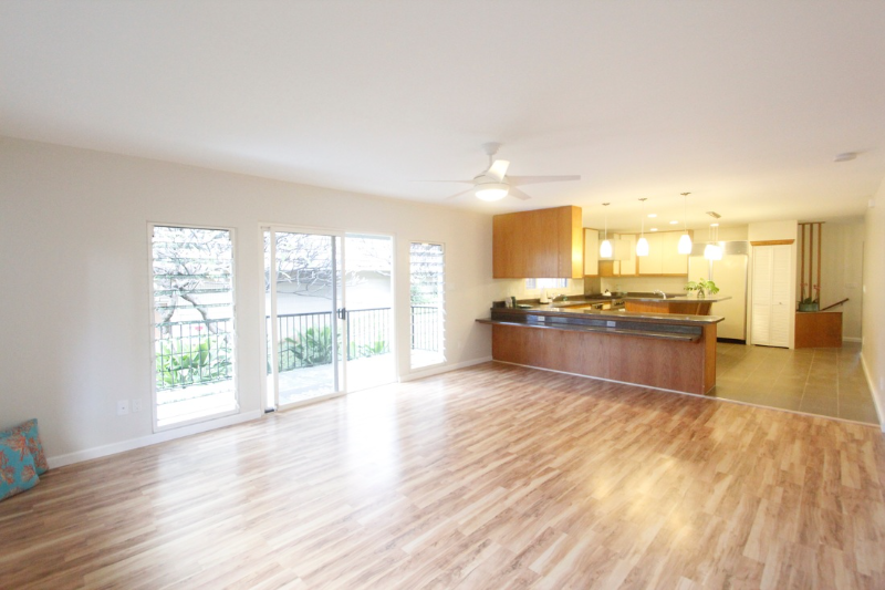 923 Green St - Photo 7 of 20