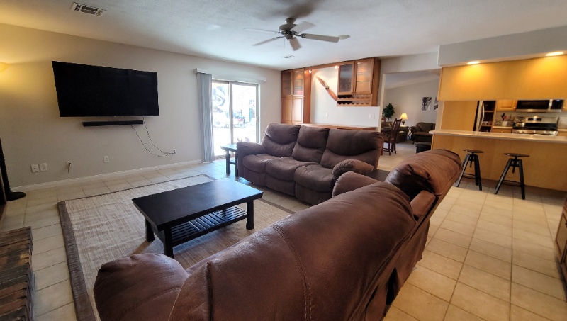 1254 Los Meadows Dr - Photo 4 of 17