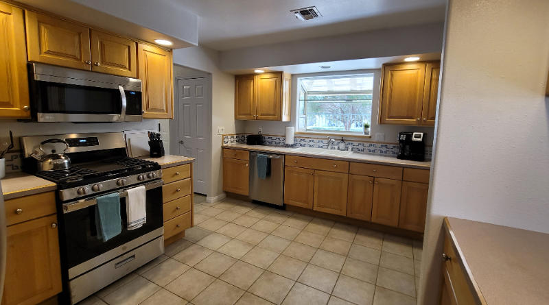 1254 Los Meadows Dr - Photo 5 of 17