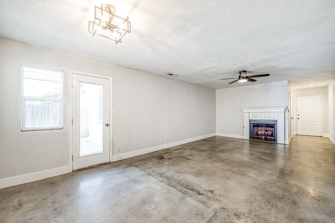 351 Fairmont Ave #102 - Photo 3 of 17