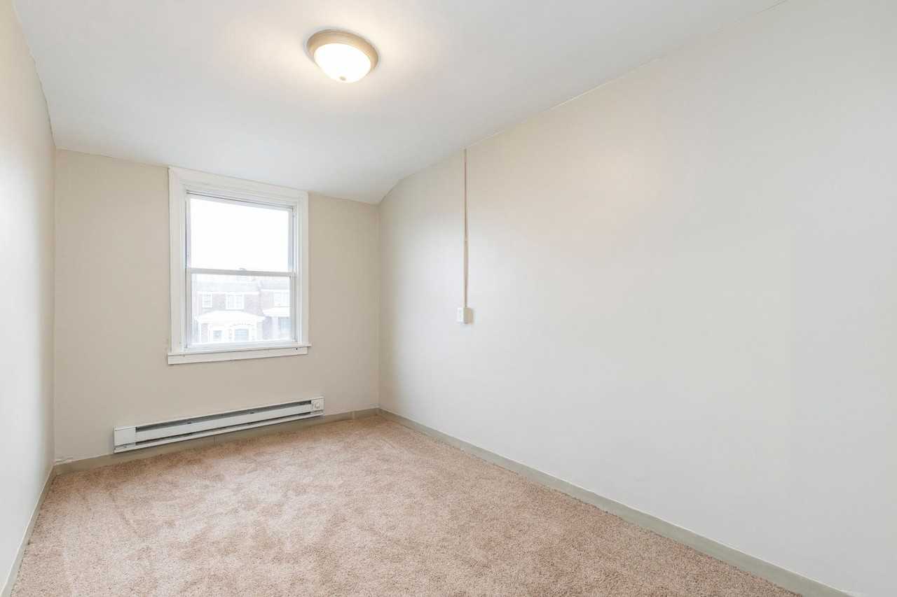 2703 W 4th St #B - Photo 2 of 49