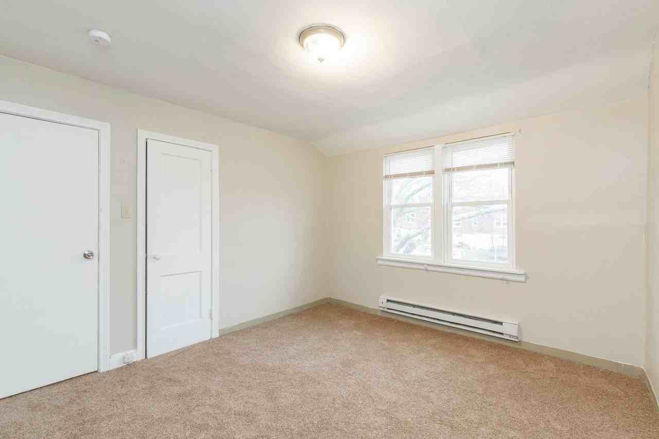 2703 W 4th St #B - Photo 7 of 49