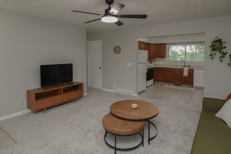 2517 Virginia St - Photo 5 of 17