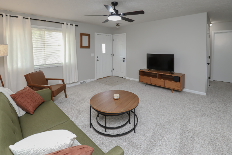2517 Virginia St - Photo 6 of 17