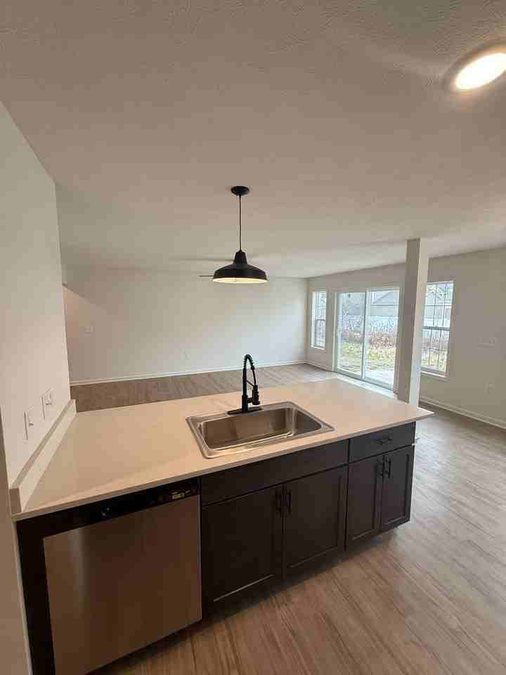 56 Arthurian Way - Photo 3 of 15