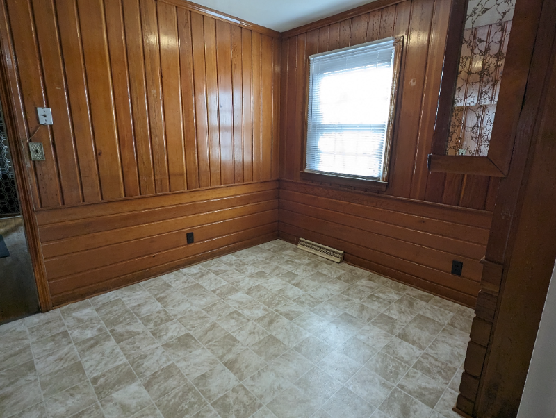 2712 Kilkare Ave - Photo 4 of 12