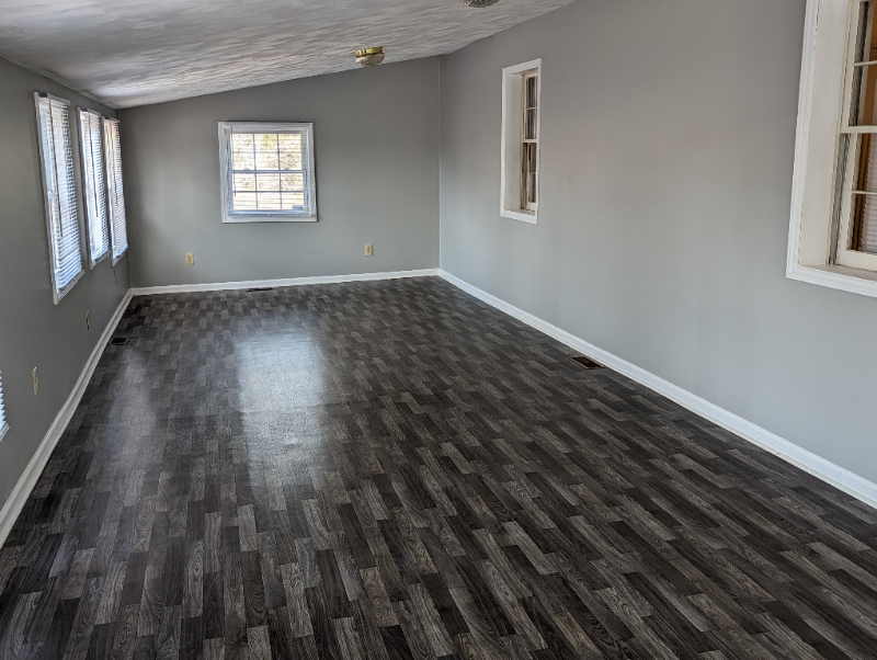 2712 Kilkare Ave - Photo 7 of 12