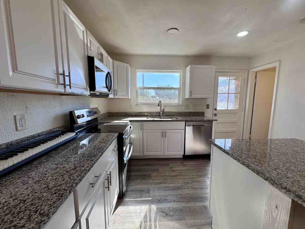 2507 Rainbow Dr #55 - Photo 4 of 19
