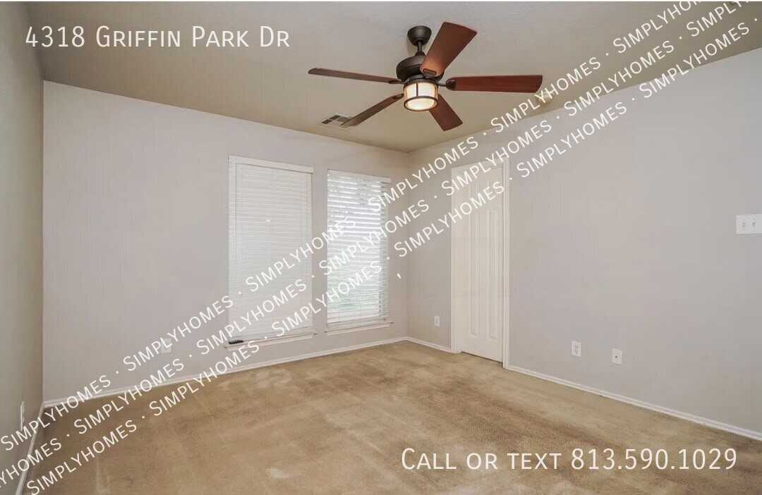 4318 Griffin Park Dr - Photo 3 of 12