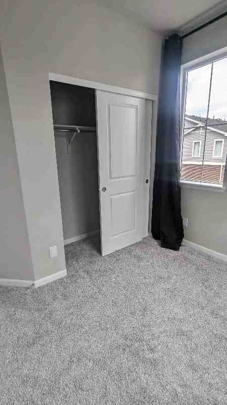 1957 S Poplar Ct - Photo 7 of 10