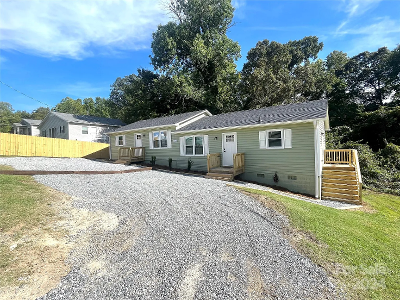 505 Afton St #B - Photo 2 of 14