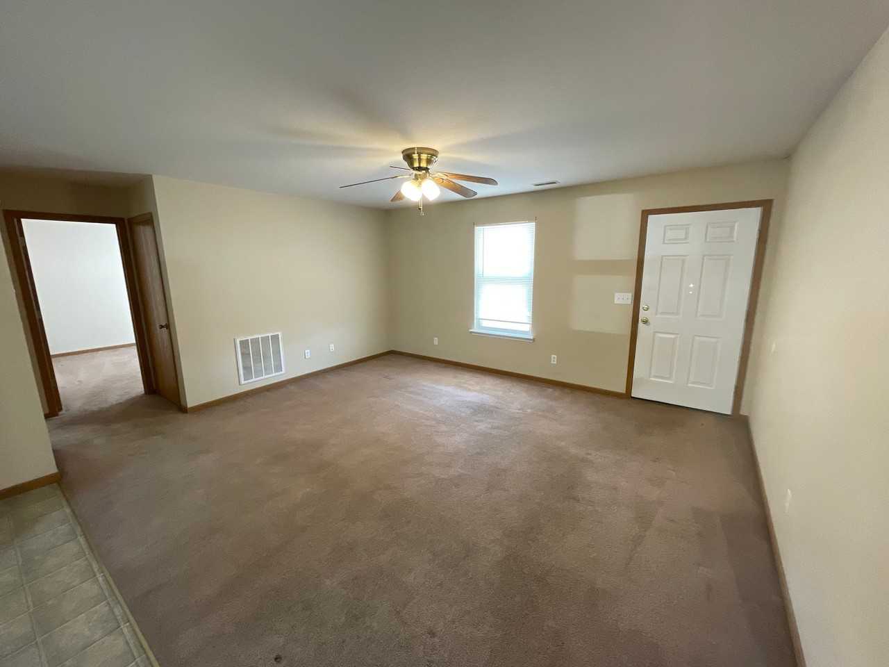 209 207,Madison Street #209 - Photo 3 of 9