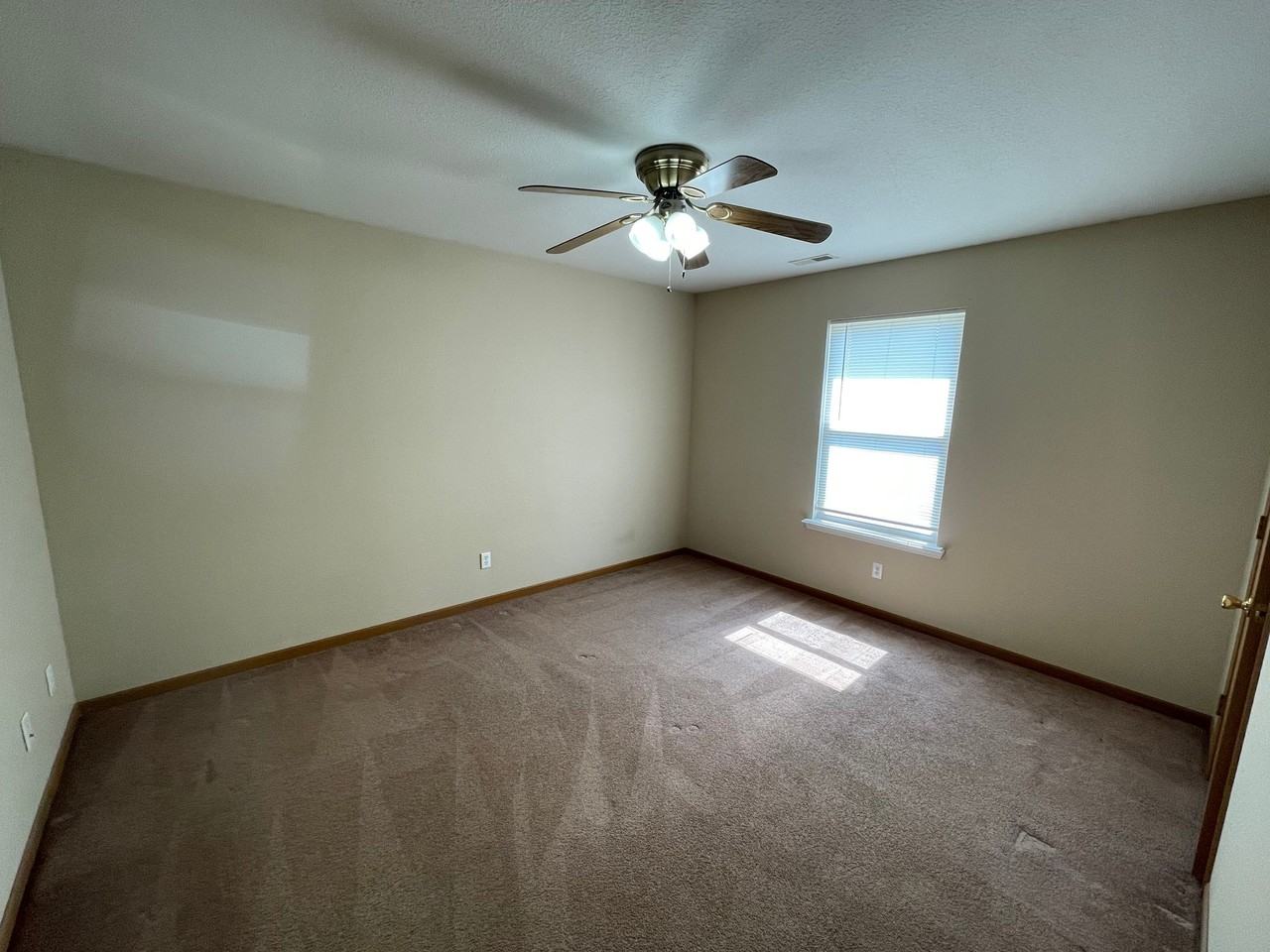 209 207,Madison Street #209 - Photo 5 of 9