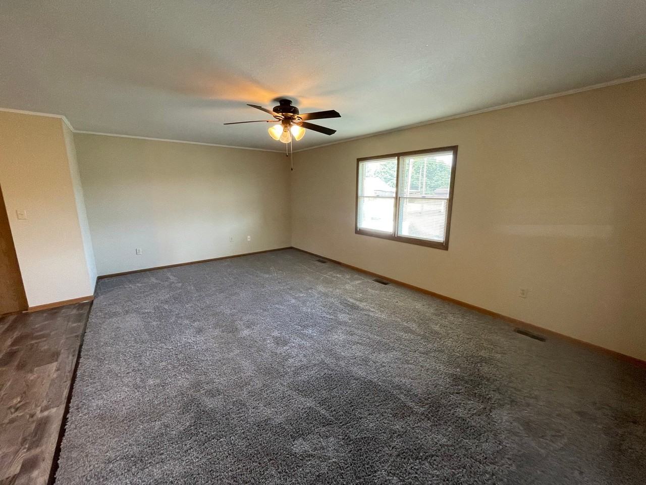 515 Franklin St - Photo 3 of 13