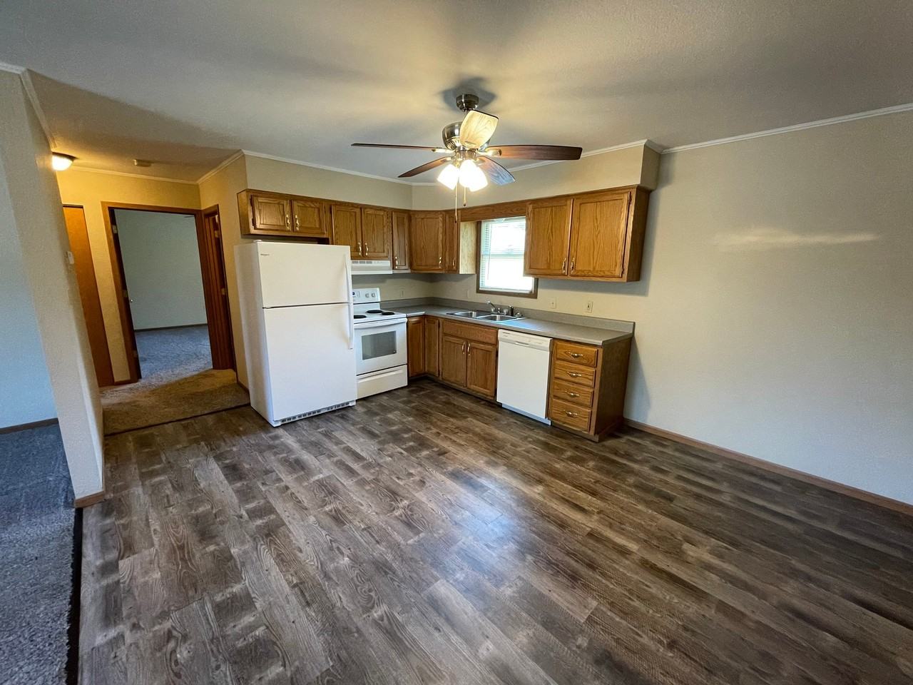 515 Franklin St - Photo 5 of 13