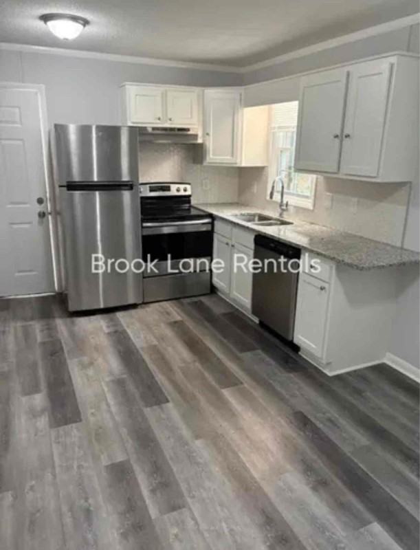 1310 Stadium Dr - Photo 7 of 22