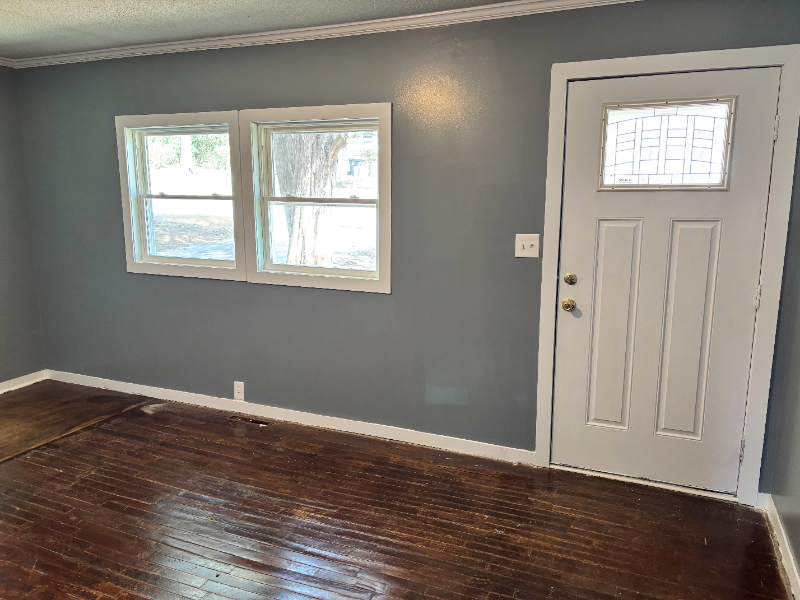 127 Edwards St Se - Photo 3 of 15