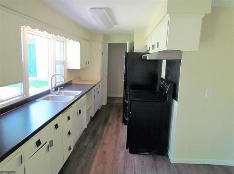 306 4th Ave Ne - Photo 2 of 13