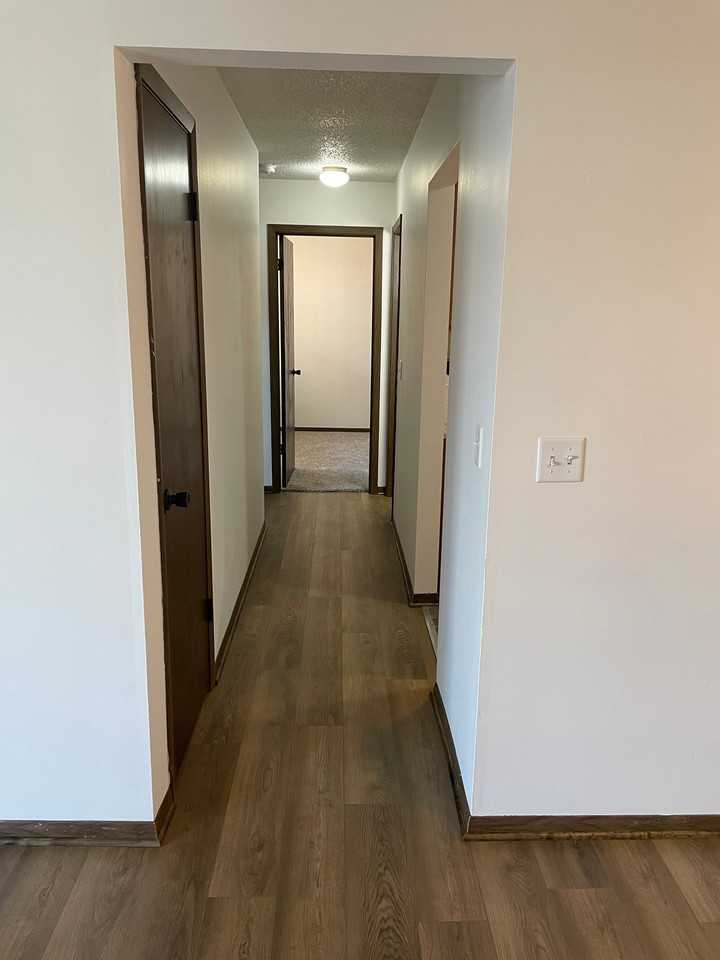 1402 1400/1402 W. Jefferson St. #1402APT1 - Photo 6 of 12