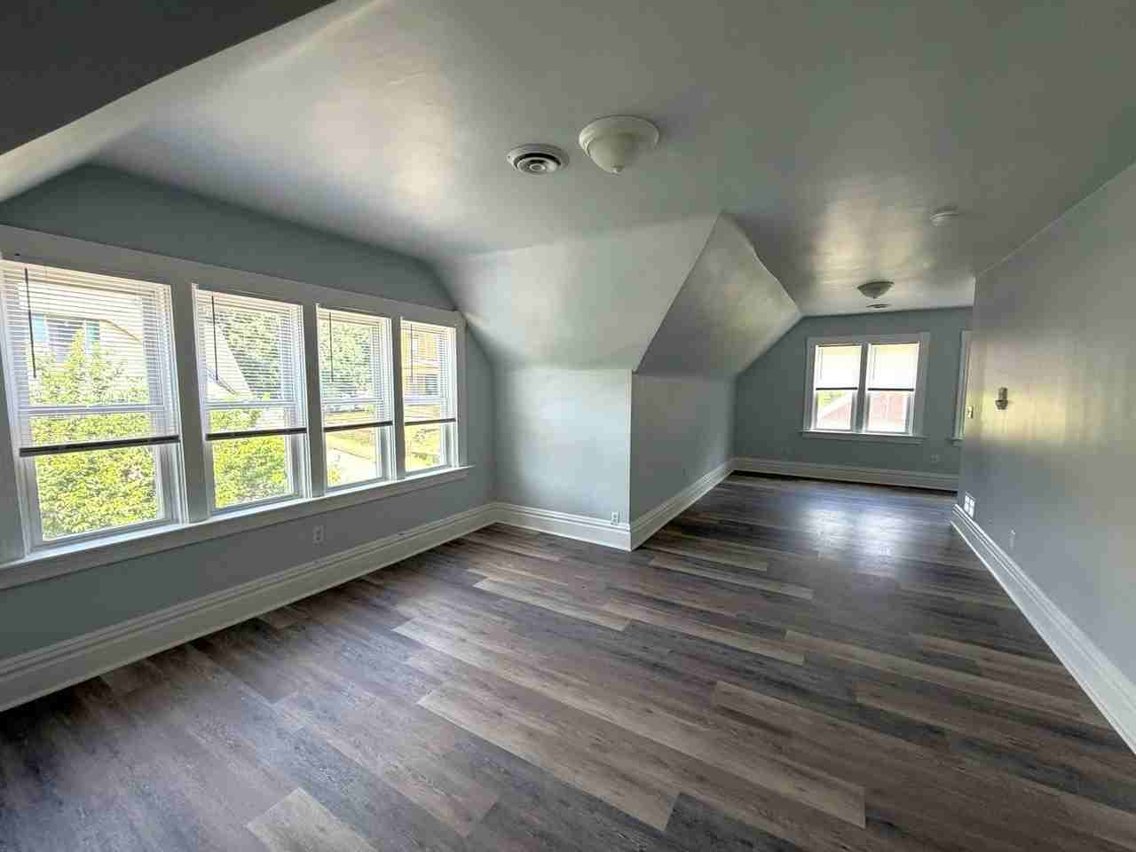 227C Grant St - Photo 2 of 5